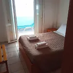 Agios Georgios - 2 Beds - Sleeps 5 - Free Parking * אגיוס גיורגיוס פגון
