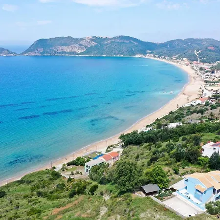 Agios Georgios - 2 Beds - Sleeps 5 - Free Parking Agios Georgios Pagon
